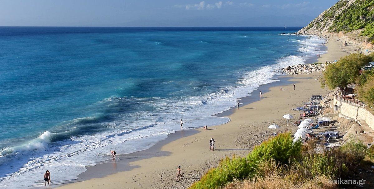 Πευκούλια παραλία Λευκάδα